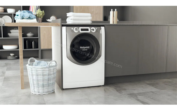 HOTPOINT AQ104D497SDEU/BN - Mise en situation