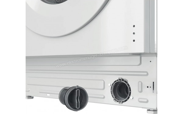 HOTPOINT BI WMHG 71483 EU N - Mise en situation