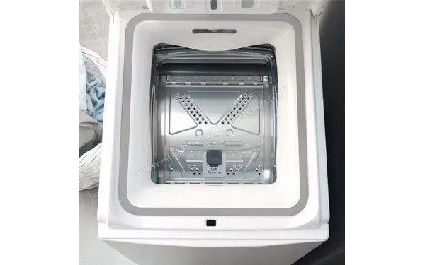 HOTPOINT CWMTG652UFR/N - Tambour porte ferm&eacute;e