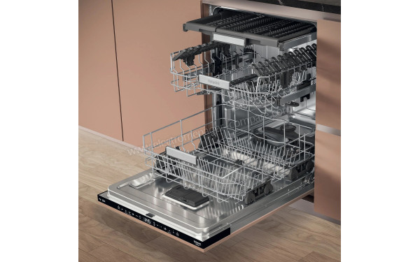 HOTPOINT H7IHT59L - Vue des paniers