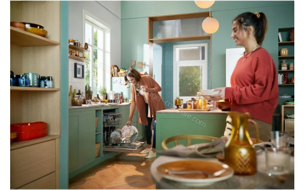 HOTPOINT HFO3O32CWX - Mise en situation