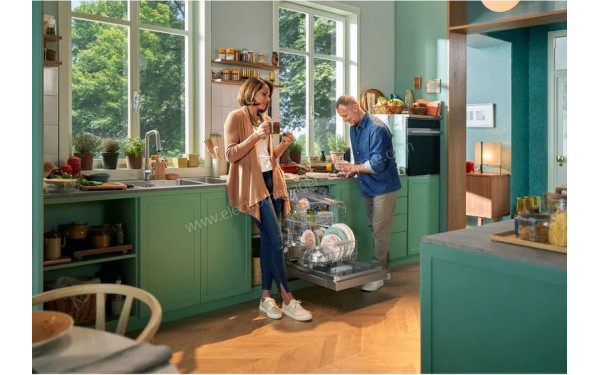 HOTPOINT HFO3O32CWX - Mise en situation