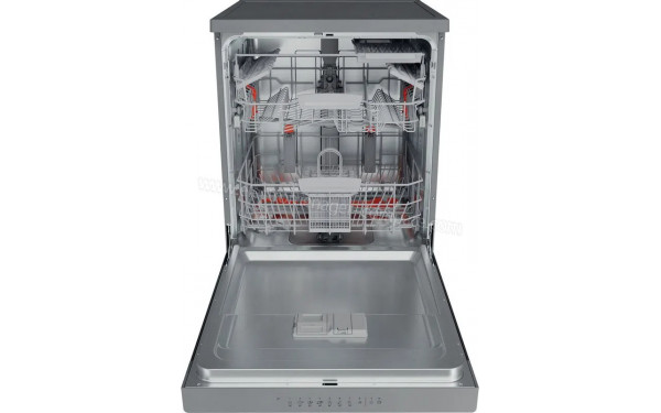 HOTPOINT HFO3O32CWX - Vue de l'int&eacute;rieur