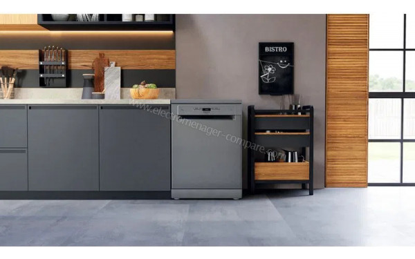 HOTPOINT HFO3O32CWX - Mise en situation