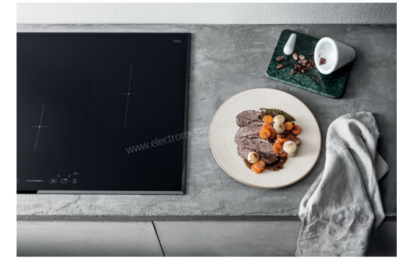 HOTPOINT KIS 841 F B - Mise en situation