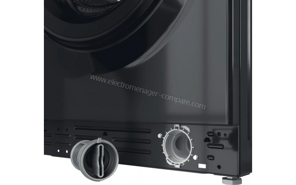 HOTPOINT NAM11945BMFRN - Mise en situation