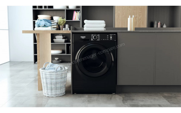 HOTPOINT NAM11945BMFRN - Mise en situation
