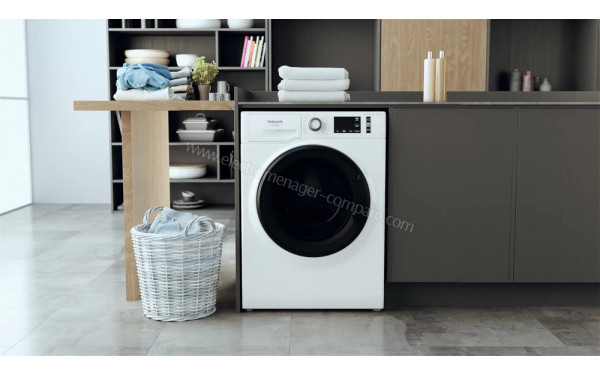 HOTPOINT NAM11945WMFRN - Mise en situation