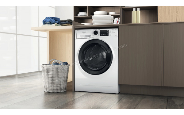 HOTPOINT NDB9636KAFR - Mise en situation