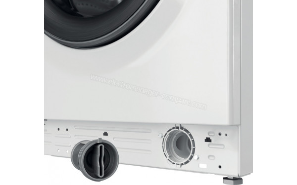 HOTPOINT NLCD10468WDAWEUN - Mise en situation