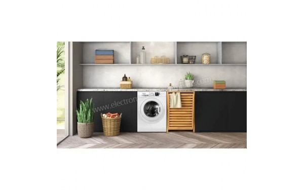 HOTPOINT NS11469FWKFR - Mise en situation