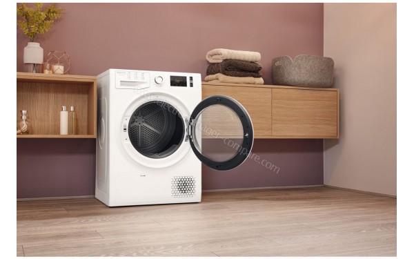 HOTPOINT NT M11 91WK EU - Mise en situation hublot ouvert