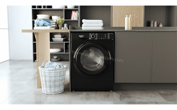 HOTPOINT PNM11925FR - Mise en situation