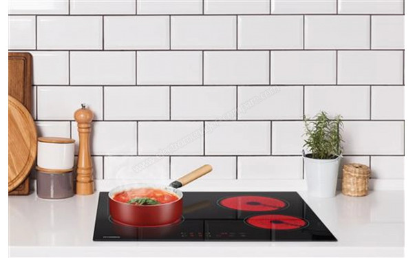 HYUNDAI HY-PLVIT4-001 - Mise en situation (cr&eacute;dit : Darty)