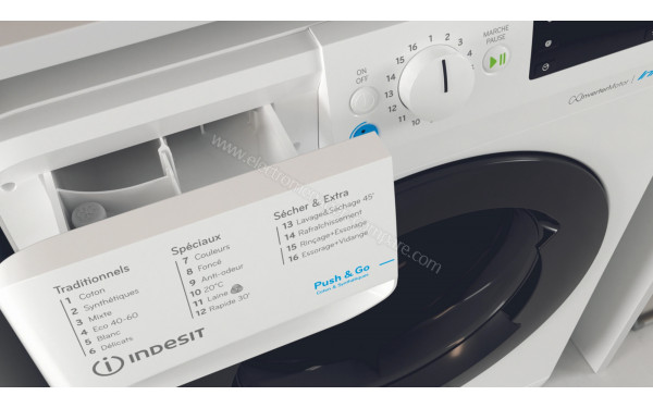 INDESIT BDE964359WBFR - Zoom sur le tiroir lessiviel