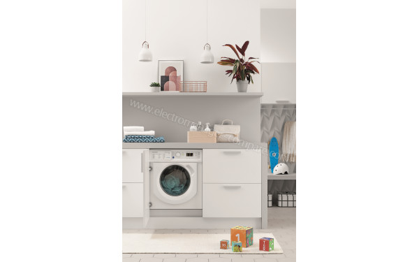 INDESIT BI WMIL 91484 EU - Mise en situation