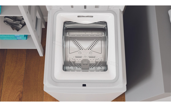 INDESIT BTWNL60400FR/N - Tambour porte ferm&eacute;e