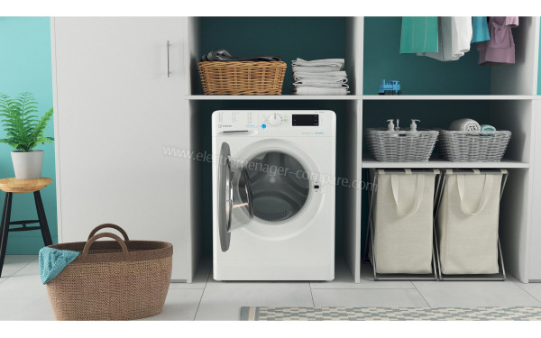 INDESIT BWE101485XWSEUN - Mise en situation