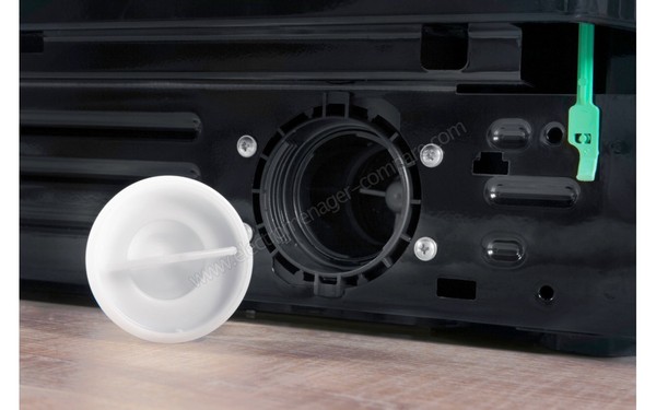 INDESIT BWE 71453X K FR - Acc&egrave;s &agrave; la pompe de vidange (cr&eacute;dit : Darty)