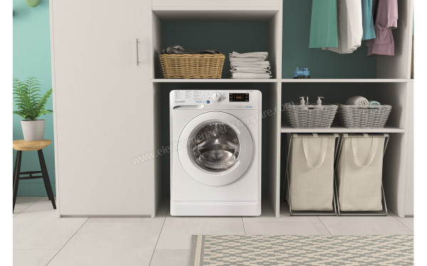 INDESIT BWE71484XWFRN - Mise en situation