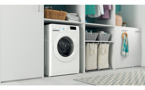 INDESIT BWE91484XWFRN - Mise en situation