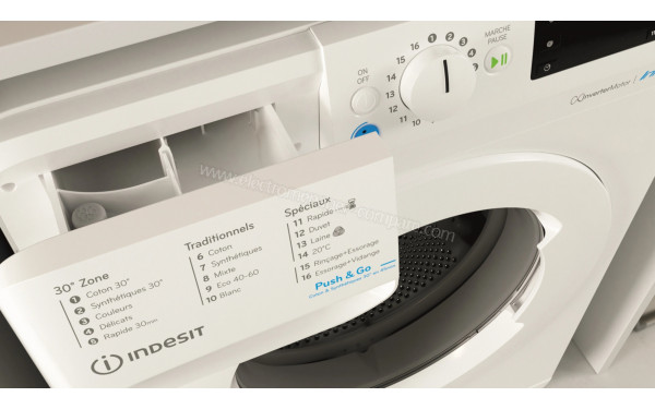 INDESIT BWEW81285XWFRN - Zoom sur le tiroir lessiviel