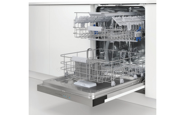 INDESIT DBC 3C24 AC X - Vue de l'int&eacute;rieur