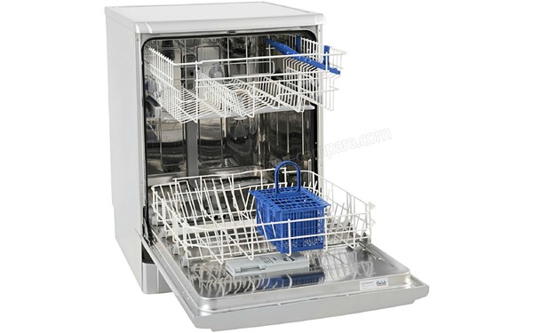 INDESIT DFG 254B S FR - Vue de l'int&eacute;rieur vide (cr&eacute;dit : Darty)