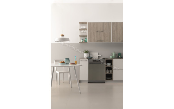 INDESIT DFO 3C26 X - Mise en situation