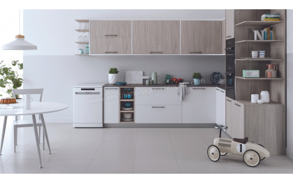 INDESIT DFO 3T133 A F - Mise en situation