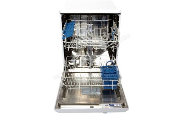 INDESIT DFP 27B16 FR - Vue de l'int&eacute;rieur 2  (cr&eacute;dit : Boulanger)