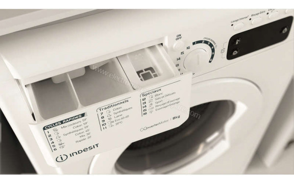 INDESIT EWE81483WFRN - Zoom sur le tiroir lessiviel
