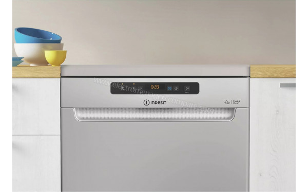 INDESIT I3FD654S - Panneau de commandes