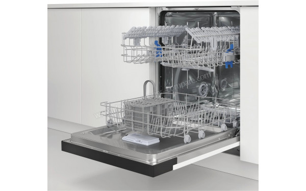 INDESIT IN2PC14BN70B - Vue des paniers