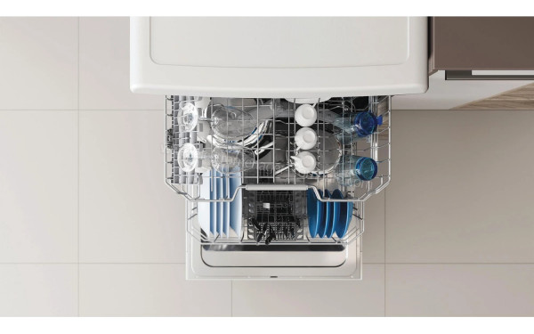 INDESIT IN3FFD644RW - Vue des paniers