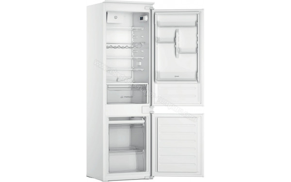 INDESIT INC18D031B1FR - Vue de l'int&eacute;rieur