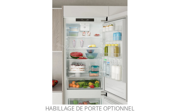 INDESIT IND402 - Vue de l'int&eacute;rieur partie r&eacute;frig&eacute;rateur