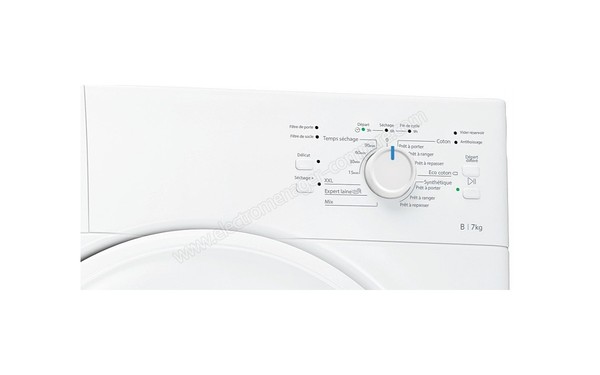 INDESIT IND 70110 - Panneau de commandes (cr&eacute;dit : Darty)