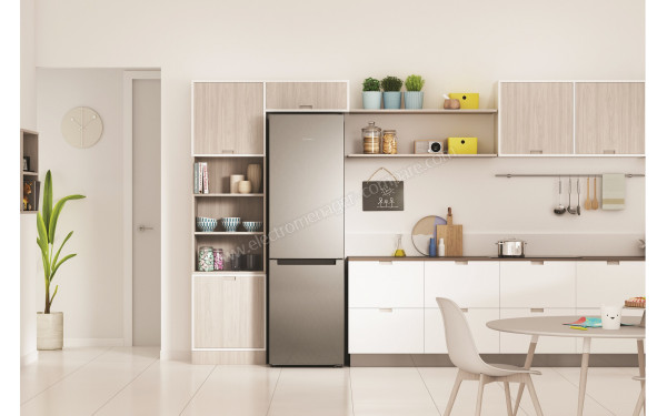 INDESIT INFC9 TI22X - Mise en situation