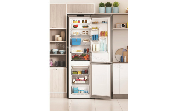 INDESIT INFC9 TI22X - Vue de l'int&eacute;rieur