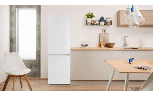 INDESIT INK25323W4E - Mise en situation