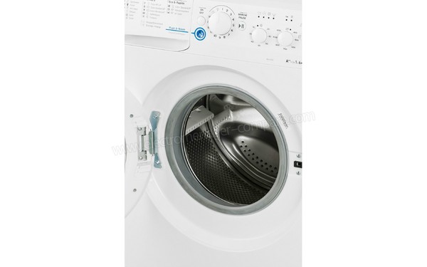 INDESIT INX 61252 W FR - Hublot (cr&eacute;dit : Darty)