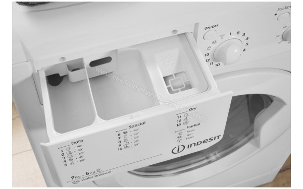 INDESIT IWDE 7125 B EU - Vue des bacs &agrave; produit