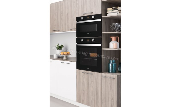 INDESIT MWI 4343 BL - Mise en situation vue 3/4 droite