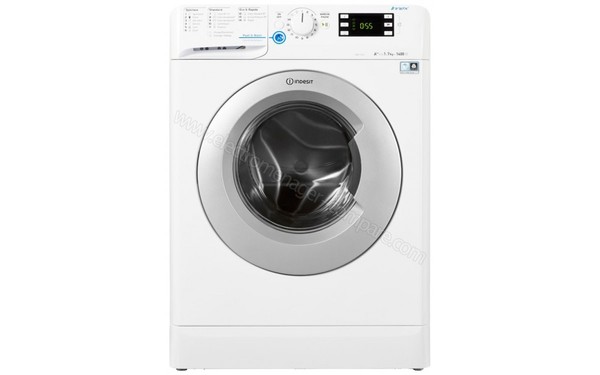 INDESIT XWE 71452 WSG FR - Vue de face (cr&eacute;dit : Boulanger)