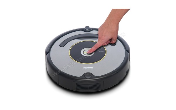 IROBOT Roomba 616 - Vue de l'arri&egrave;re (cr&eacute;dit : Darty)