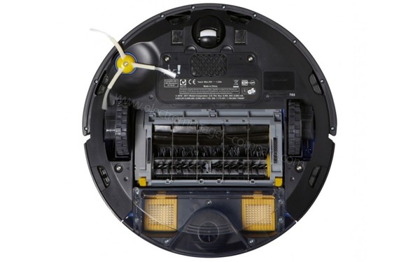 IROBOT Roomba 765 - Vue du dessous (cr&eacute;dit : Boulanger)