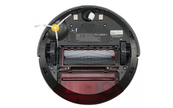 IROBOT Roomba 880 - Vue du dessous  (cr&eacute;dit : Darty)