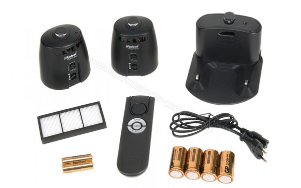 IROBOT Roomba 880 - Accessoires  (cr&eacute;dit : Darty)