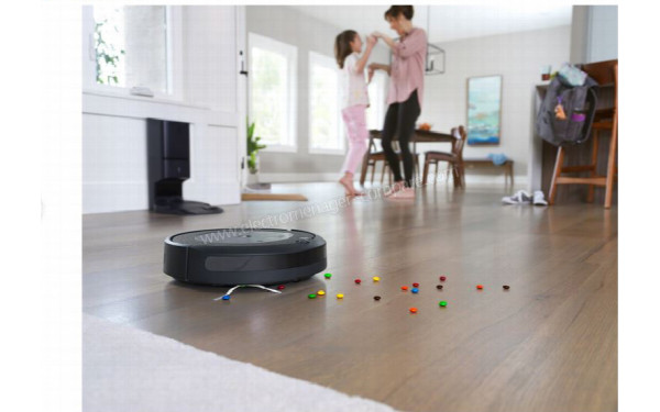 IROBOT Roomba i5 i515440 - Mise en situation